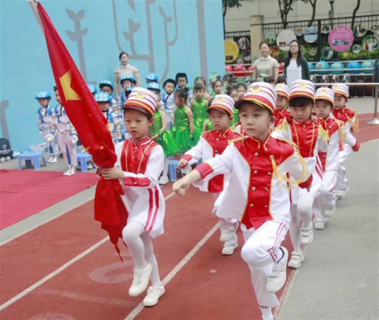 机器人来啦！深圳实验幼儿园第二十六届科技节开幕！288.png______0